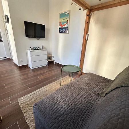 Agreable Studio Renove Avec Place De Parking Bandol Exterior foto